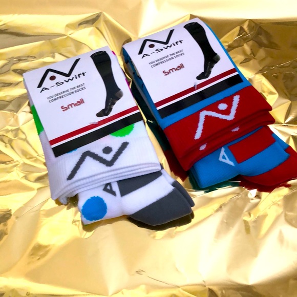 A-swift Unisex Compression Socks Bundle - Picture 4 of 7